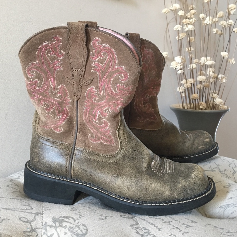 Ariat Fat Baby